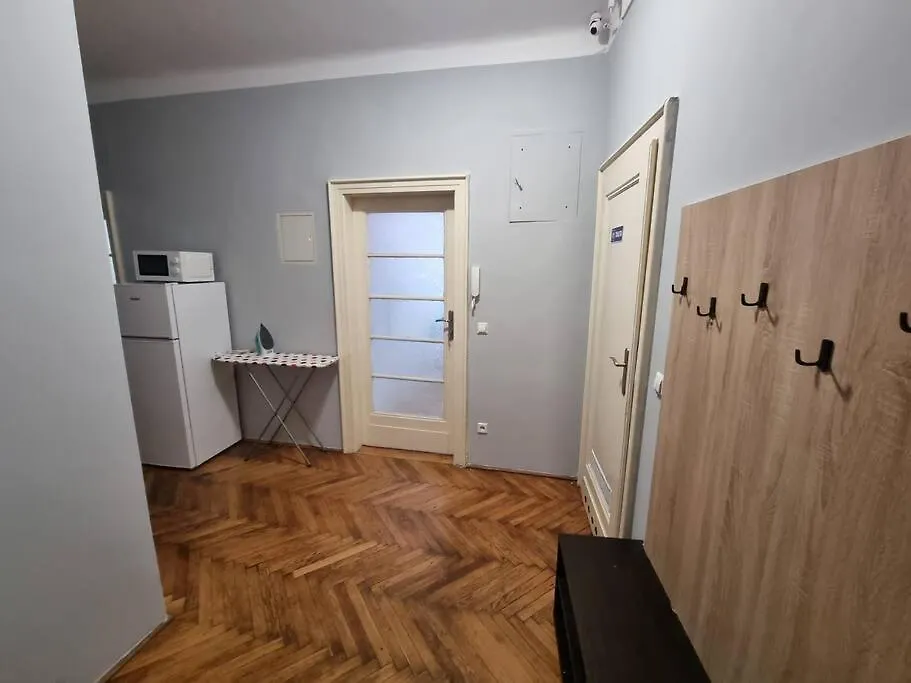 Fantastic Krk - Kr6 Room F Krakow Apartment