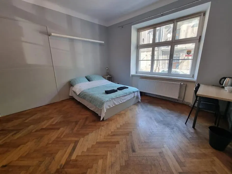 Fantastic Krk - Kr6 Room F Krakow Poland